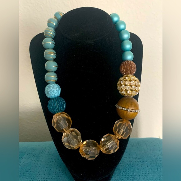 Lenora Dame Necklace - Picture 1 of 5